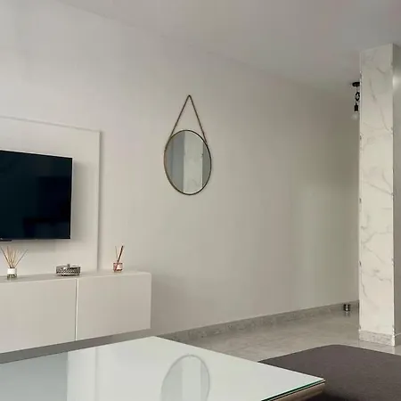 Apartment Diamond Moderna *